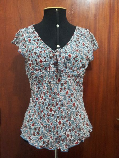 Blusinha Floridinha Azul